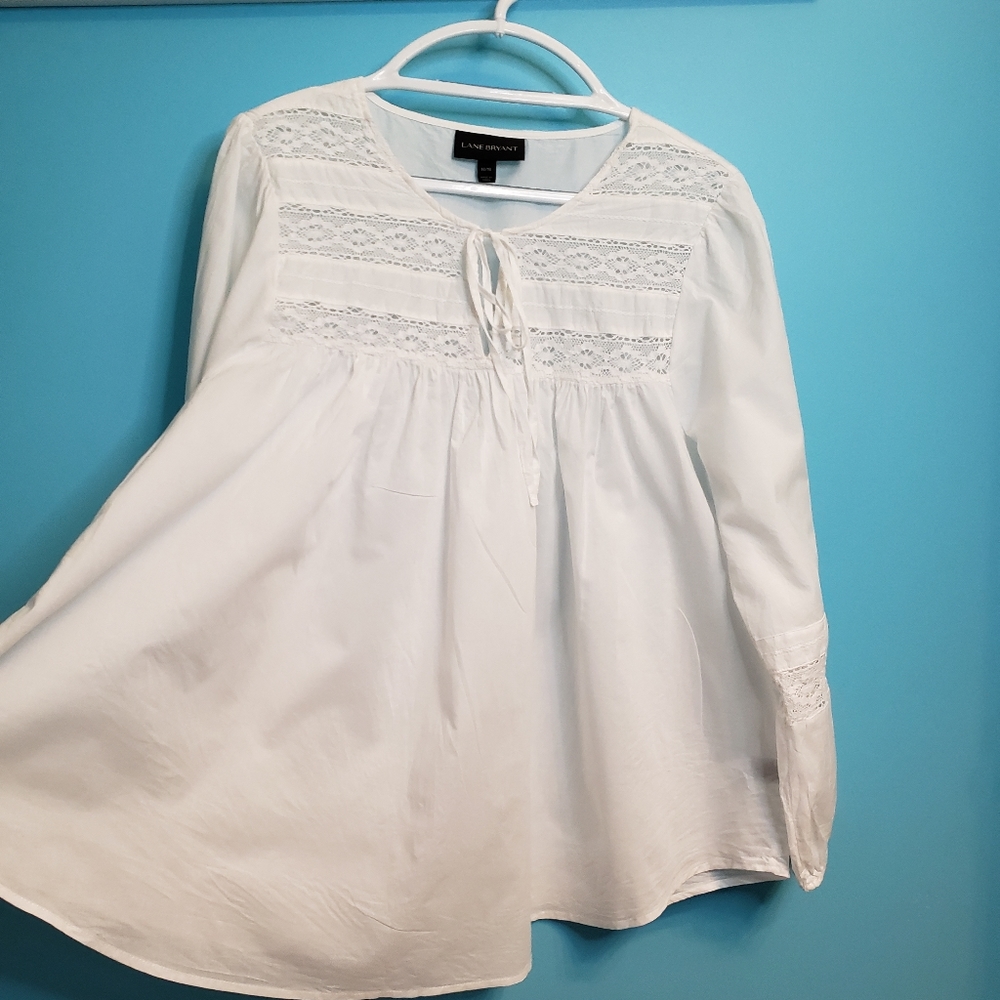 NWOT Lane Bryant White Relaxed Fit Top sz 14/16
